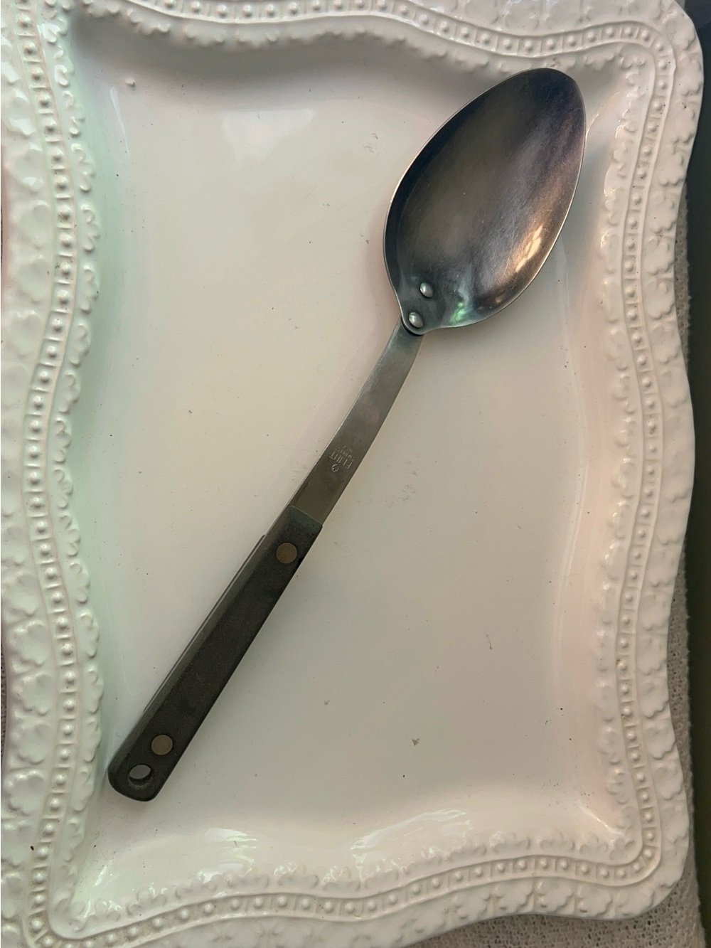 Vintage EKCO Flint Arrowhead basting/serving spoon